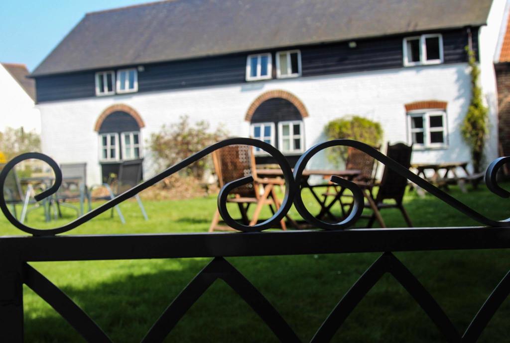 The Waggon And Horses Hotel Great Yeldham Luaran gambar