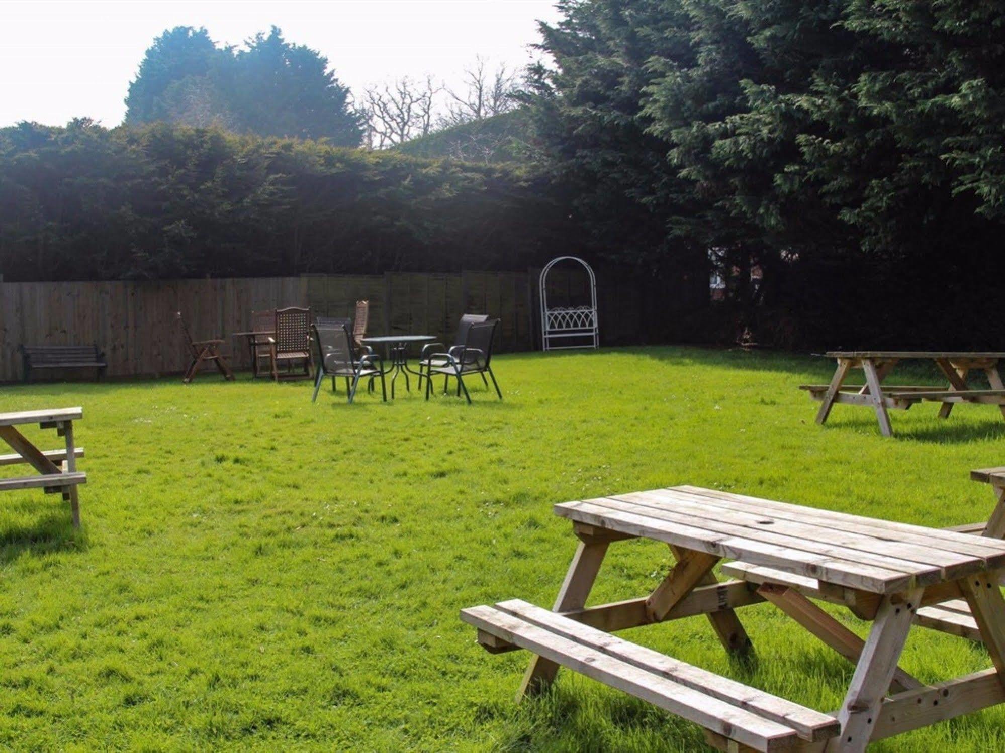 The Waggon And Horses Hotel Great Yeldham Luaran gambar